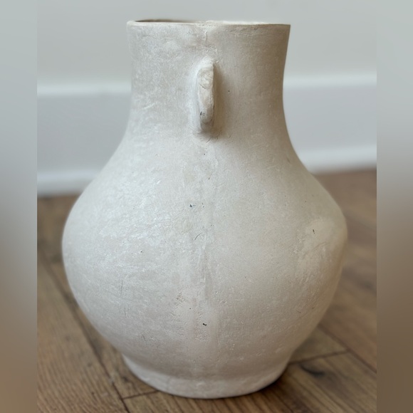 Putty/ Greige/ (cool)Tan Organic Vase - Picture 2 of 4